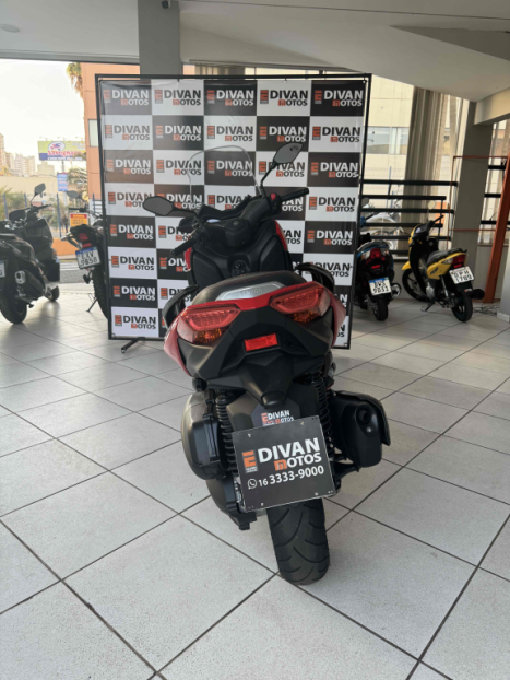 YAMAHA Xmax 250 , Foto 6