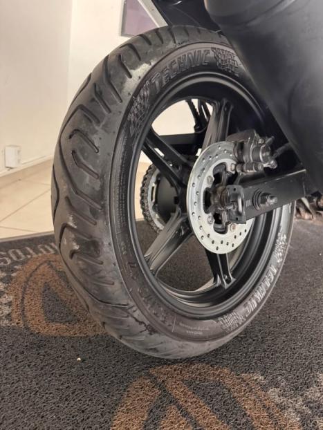 YAMAHA YS Fazer 250 , Foto 7