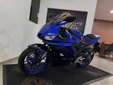 YAMAHA YZF R3 300 ABS, Foto 3