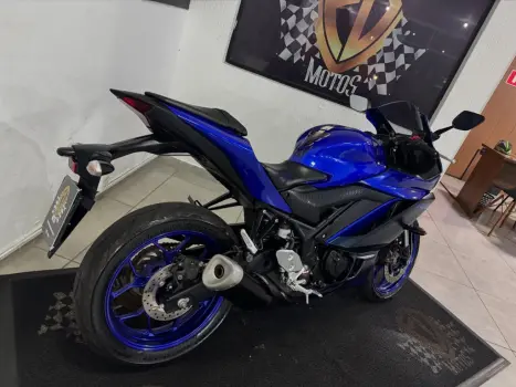 YAMAHA YZF R3 300 ABS, Foto 4