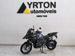BMW R 1250 GS TRIPLE BLACK