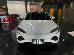 BYD Seal GS 4P 82,5 KW EL�TRICO 590 EV AWD