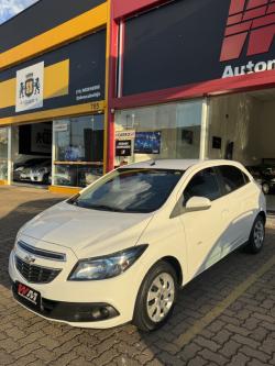 CHEVROLET Onix Hatch 1.4 4P FLEX LT