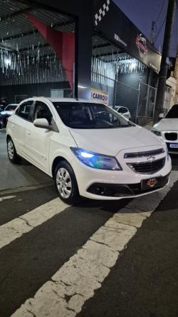 CHEVROLET Onix Hatch 1.4 4P FLEX LT AUTOM�TICO