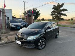 CHEVROLET Onix Hatch 1.4 4P FLEX ACTIV