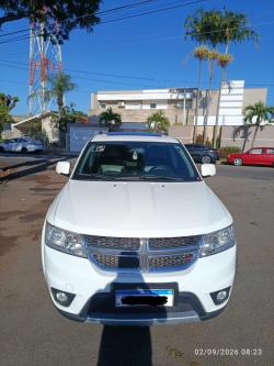 DODGE Journey 3.6 V6 24V 4P AWD RT AUTOMÁTICO 7 LUGARES