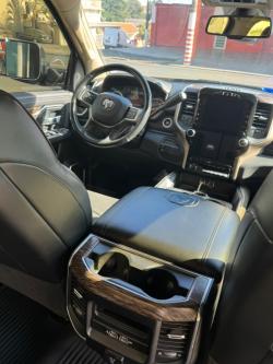 DODGE Ram 5.7 V8 32V 4P HEMI LARAMIE NIGHT EDITION 4X4 AUTOM�TICO