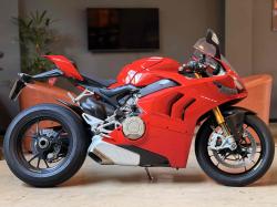 DUCATI Panigale 1100 V4 S