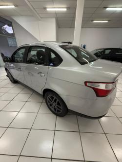 FIAT Grand Siena 1.6 16V 4P FLEX ESSENCE DUALOGIC AUTOMATIZADO