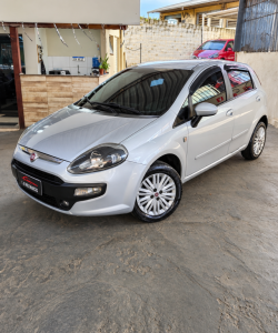 FIAT Punto 1.4 4P ATTRACTIVE FLEX
