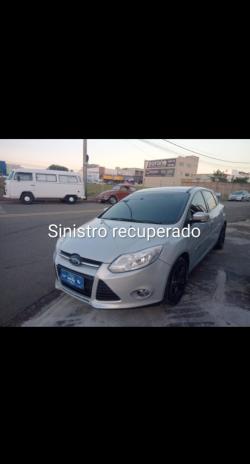 FORD Focus Hatch 1.6 16V 4P FLEX SE POWERSHIFT AUTOM�TICO