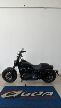 HARLEY DAVIDSON Softail Fat Bob 1800