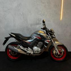 HONDA CB 250 F Twister 