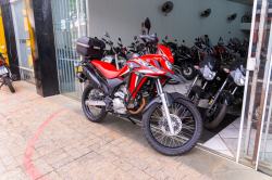 HONDA XRE 300  HONDA XRE 300