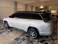 JEEP Commander 2.0 16V 4P TD380 LIMITED TURBO DIESEL AUTOMÁTICO AT9