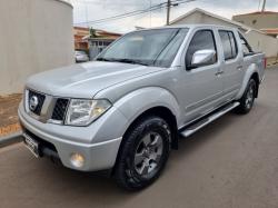NISSAN Frontier 2.5 SE 4X4 TURBO DIESEL CABINE DUPLA NISSAN Frontier 2.5 SE 4X4 TURBO DIESEL CABINE DUPLA