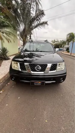 NISSAN Frontier 2.5 4X4 LE CABINE DUPLA TURBO DIESEL AUTOM�TICO