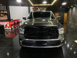 RAM Classic 5.7 V8 32V 4P HEMI LARAMIE NIGHT EDITION AUTOMTICO