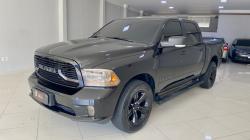 RAM Classic 5.7 V8 32V 4P HEMI LARAMIE NIGHT EDITION AUTOM�TICO