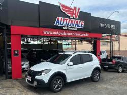 RENAULT Sandero 1.6 16V 4P FLEX STEPWAY AUTOMTICO