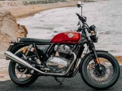 ROYAL ENFIELD Interceptor 650 