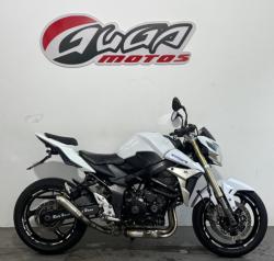 SUZUKI GSR 750 