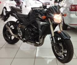 SUZUKI GSR 750 