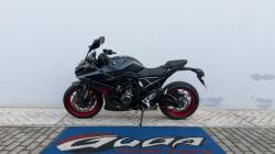 SUZUKI GSX-8R 