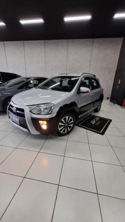 TOYOTA Etios Cross 1.5 16V 4P