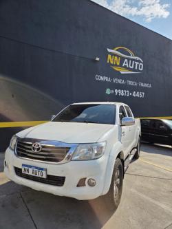 TOYOTA Hilux Caminhonete 2.7 16V 4P SR FLEX CABINE DUPLA AUTOM�TICO