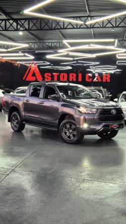 TOYOTA Hilux Caminhonete 2.8 16V 4P SR 4X4 DIESEL CABINE DUPLA AUTOM�TICO