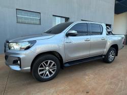 TOYOTA Hilux Caminhonete 2.8 16V SRV 4X4 DIESEL CABINE DUPLA AUTOM�TICO