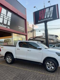 TOYOTA Hilux Caminhonete 3.0 4P 4X4 SRV TURBO DIESEL TOP CABINE DUPLA AUTOM�TICO