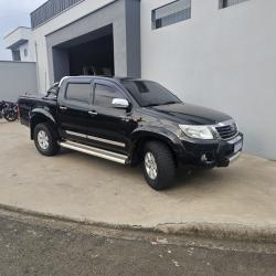 TOYOTA Hilux Caminhonete 2.7 16V 4P SRV FLEX CABINE DUPLA AUTOMÁTICO