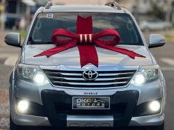 TOYOTA Hilux SW4 2.7 16V 4P SR AUTOMTICO