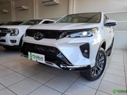 TOYOTA Hilux SW4 2.8 16V 4P SRX 4X4 7 LUGARES TURBO DIESEL AUTOMTICO