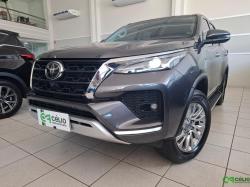 TOYOTA Hilux SW4 2.8 4P SRX 4X4 TURBO DIESEL AUTOMTICO