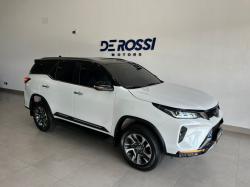 TOYOTA Hilux SW4 2.8 4P SRX 4X4 DIAMOND 7 LUGARES TURBO DIESEL AUTOMTICO