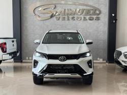 TOYOTA Hilux SW4 2.8 16V 4P SRX PLATINUM 4X4 7 LUGARES TURBO DIESEL AUTOM�TICO