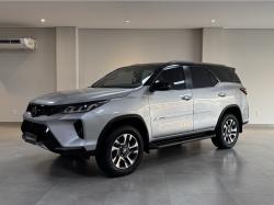 TOYOTA Hilux SW4 2.8 4P SRX 4X4 DIAMOND 7 LUGARES TURBO DIESEL AUTOM�TICO