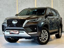 TOYOTA Hilux SW4 2.8 16V 4P SRX 4X4 7 LUGARES TURBO DIESEL AUTOM�TICO