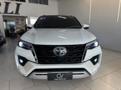 TOYOTA Hilux SW4 2.8 16V 4P SRX 4X4 7 LUGARES TURBO DIESEL AUTOMÁTICO