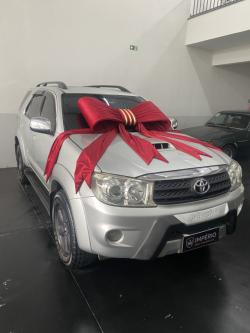 TOYOTA Hilux SW4 3.0 16V 4P SRV 4X4 7 LUGARES TURBO DIESEL AUTOMTICO