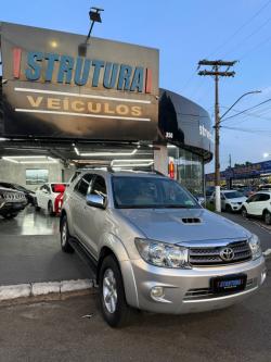 TOYOTA Hilux SW4 3.0 16V 4P SRV 4X4 7 LUGARES TURBO DIESEL AUTOM�TICO