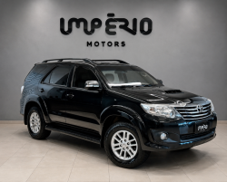 TOYOTA Hilux SW4 3.0 V6 12V 4P SRV 4X4 TURBO DIESEL AUTOM�TICO
