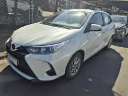 TOYOTA Yaris Sedan 1.5 16V 4P FLEX PLUS MULTIDRIVE AUTOM�TICO CVT