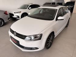 VOLKSWAGEN Jetta 2.0 4P TSI HIGHLINE 211 CV AUTOM�TICO
