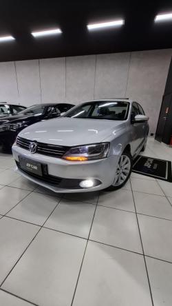 VOLKSWAGEN Jetta 2.0 4P FLEX COMFORTLINE TIPTRONIC AUTOM�TICO