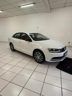 VOLKSWAGEN Jetta 2.0 4P FLEX AUTOM�TICO