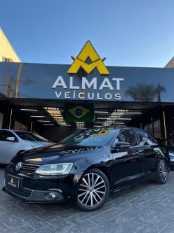 VOLKSWAGEN Jetta 2.0 4P TSI HIGHLINE 200 CV AUTOM�TICO
